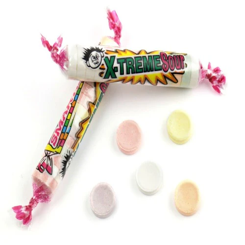 Smarties X-Treme Sour Rolls Candy 40 LB - Image 2